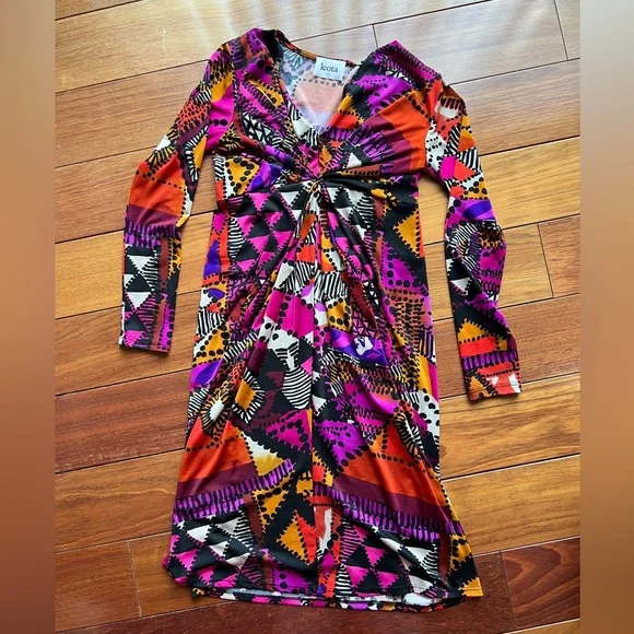 Leota Colorful Tribal Geometric Dress Long Sleeve Lightweight Dress Small EUC - Picture 3 of 5